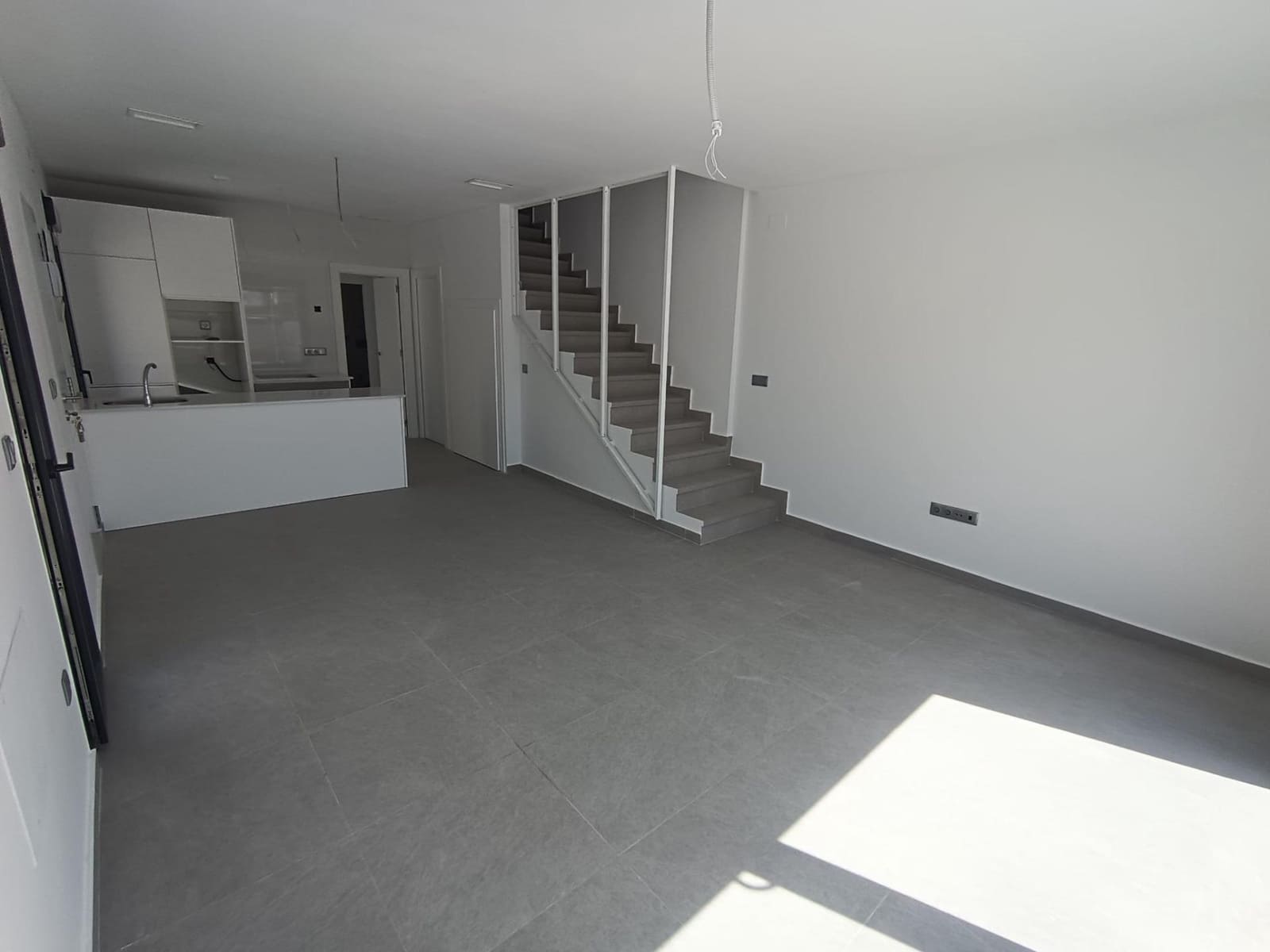 3 sovrum Villa till salu i Daya Nueva med pool - 299 000 € (Ref: 6184637)