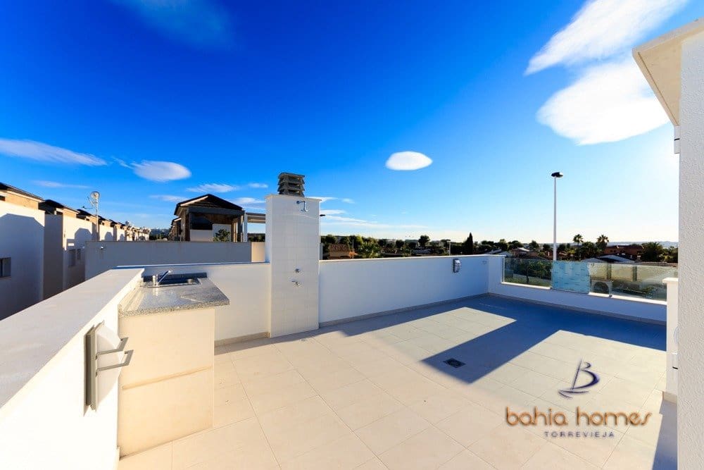 3 Zimmer Reihenhaus zu verkaufen in Pilar de la Horadada mit Pool - 314.900 € (Ref: 6979627)