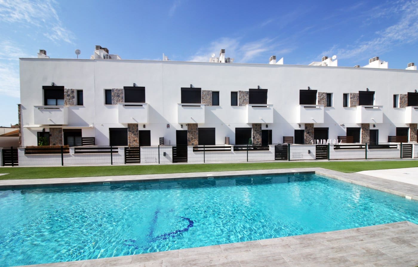 3 Zimmer Reihenhaus zu verkaufen in Pilar de la Horadada mit Pool - 314.900 € (Ref: 6979627)