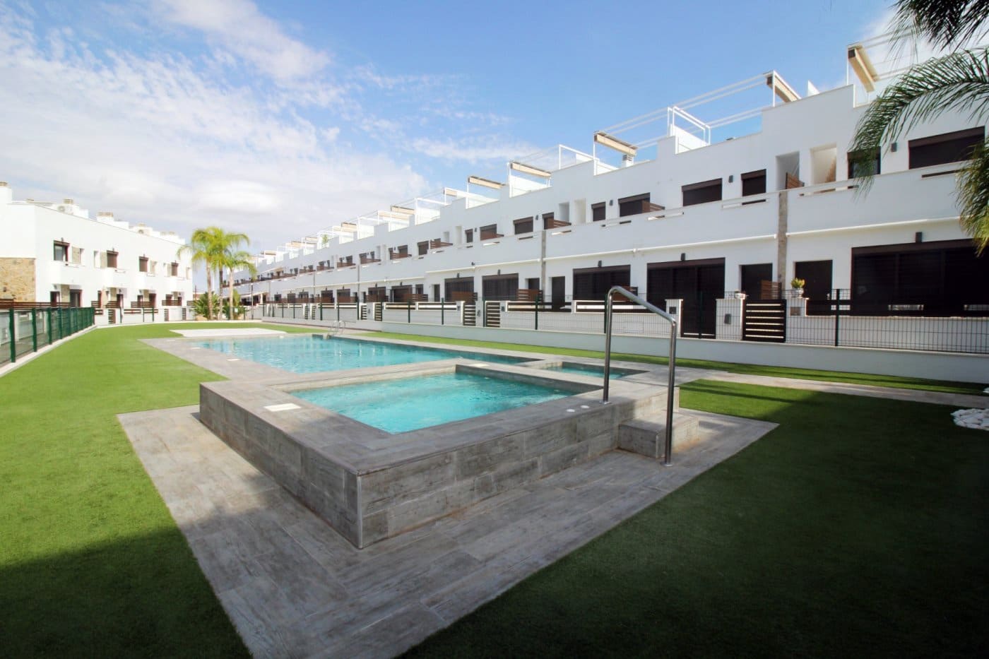 3 Zimmer Reihenhaus zu verkaufen in Pilar de la Horadada mit Pool - 314.900 € (Ref: 6979627)