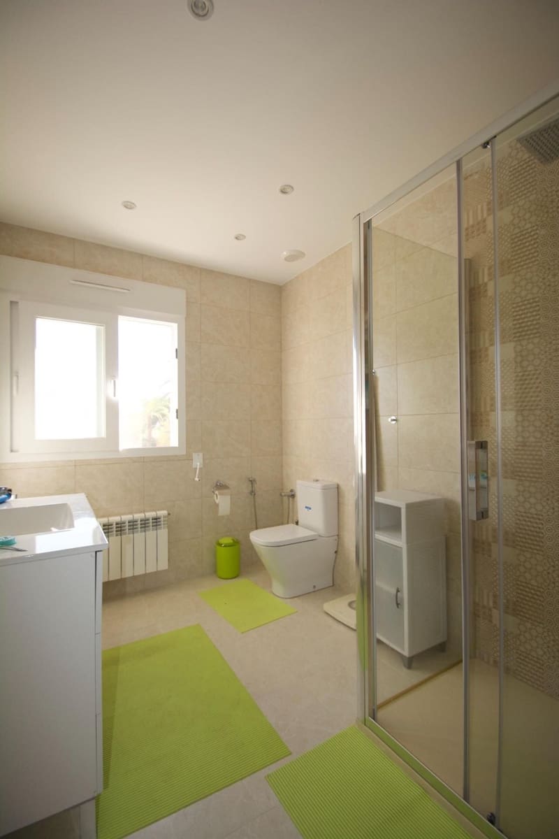 Chalet de 9 habitaciones en Cabo Roig en venta con piscina garaje - 1.850.000 € (Ref: 7408658)