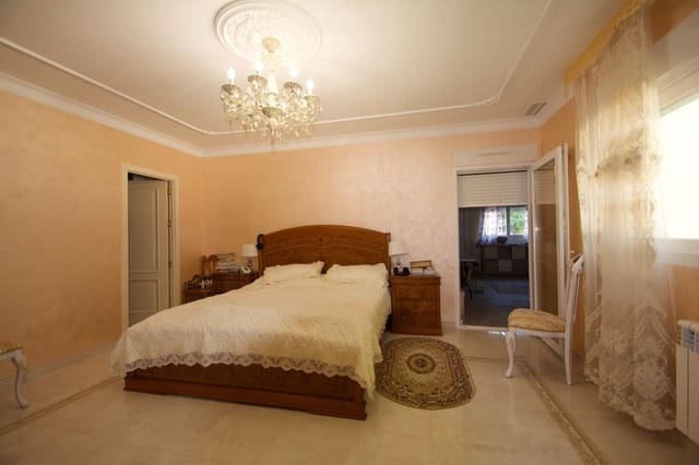 9 sypialnia Willa na sprzedaż w Cabo Roig, Orihuela z basenem garażem - 1 850 000 € (Ref: 7408658)