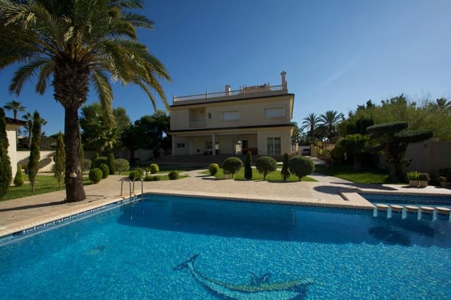9 sypialnia Willa na sprzedaż w Cabo Roig, Orihuela z basenem garażem - 1 850 000 € (Ref: 7408658)