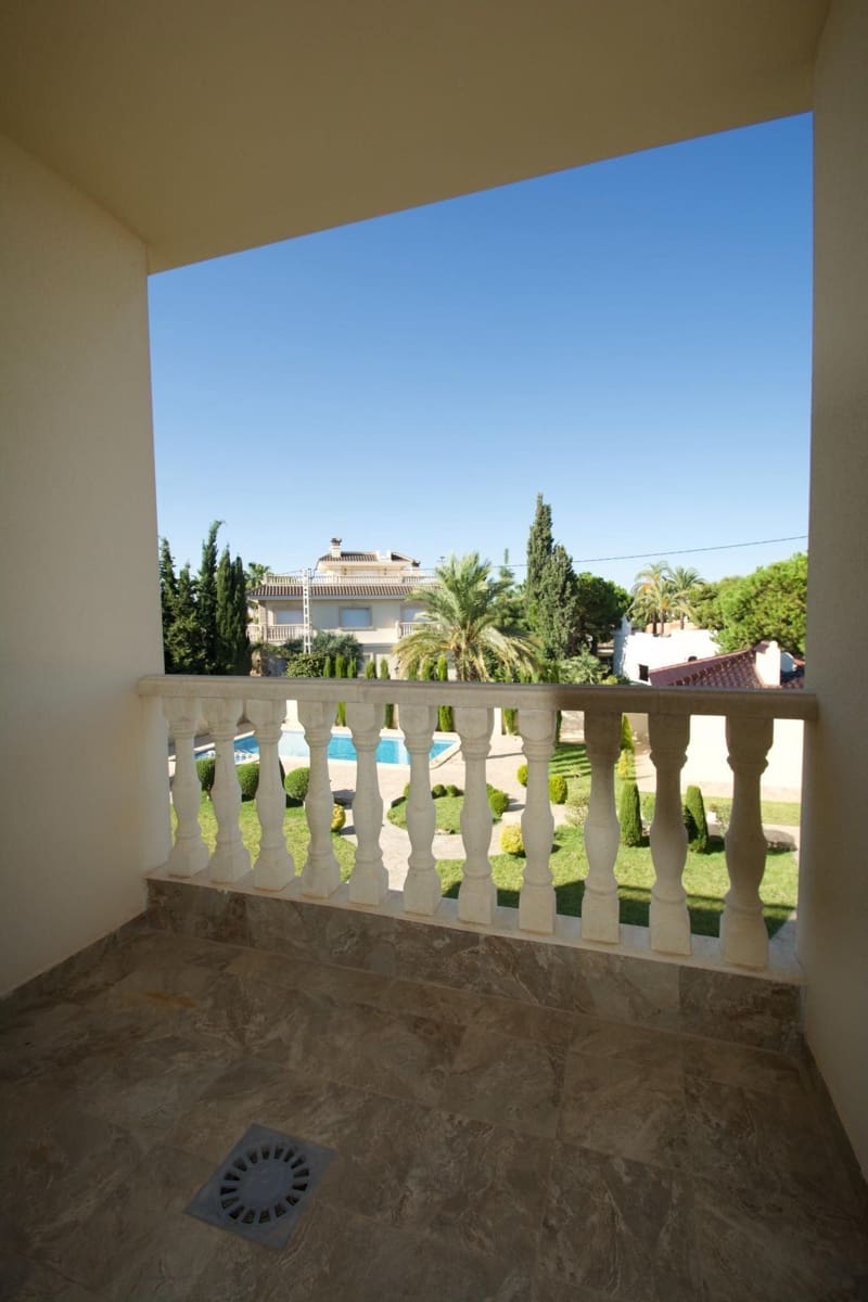 Chalet de 9 habitaciones en Cabo Roig en venta con piscina garaje - 1.850.000 € (Ref: 7408658)