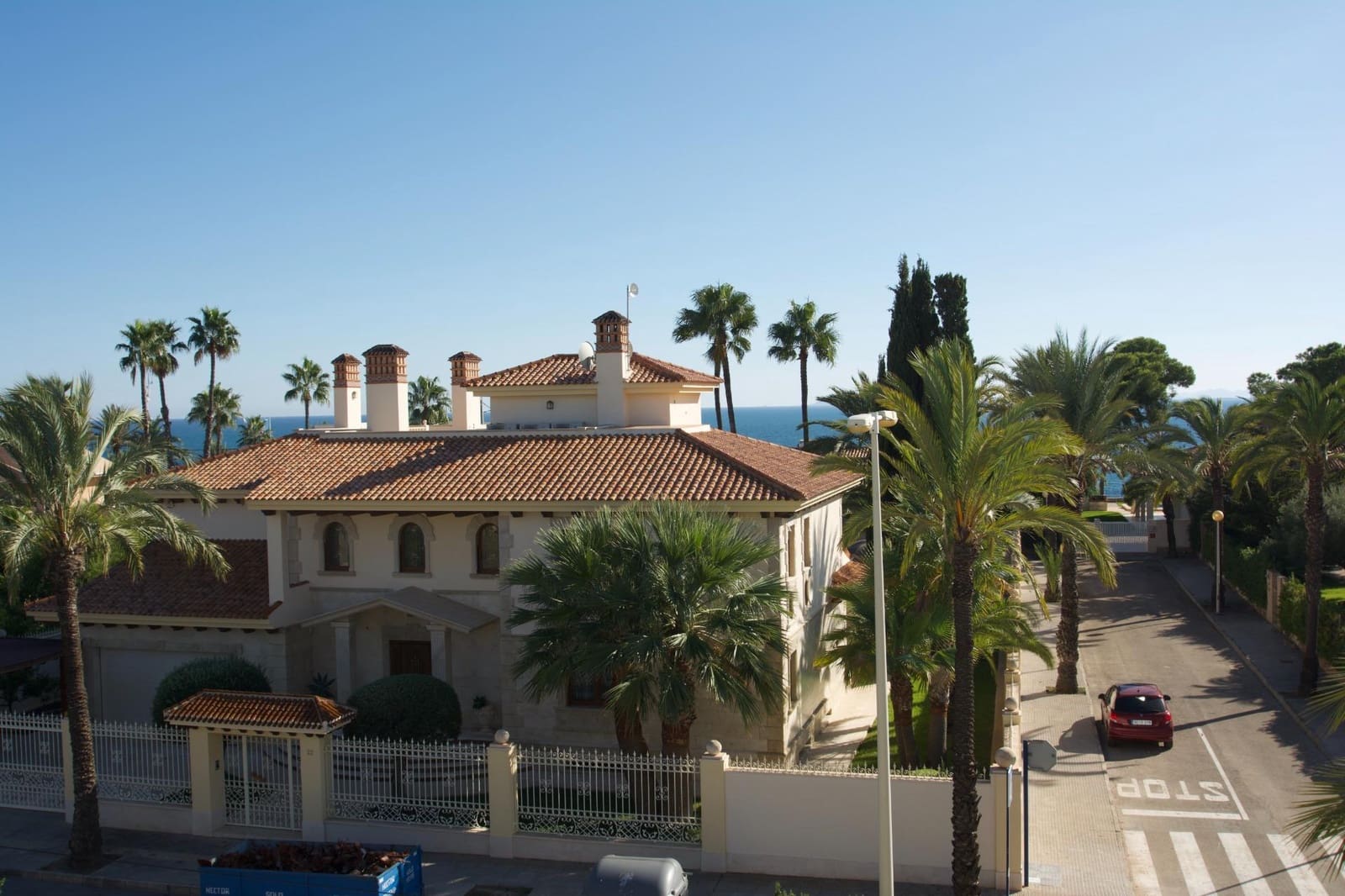 Chalet de 9 habitaciones en Cabo Roig en venta con piscina garaje - 1.850.000 € (Ref: 7408658)
