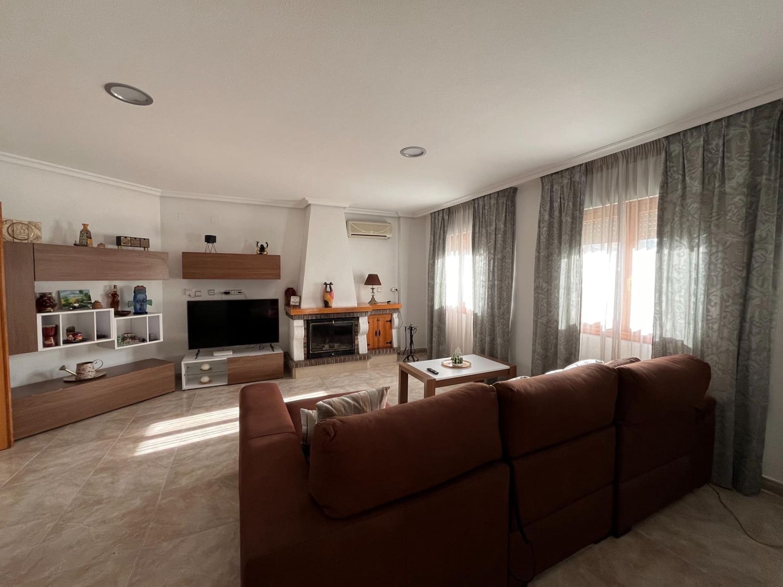 5 soverom Villa til salgs i Rojales med garasje - € 370 000 (Ref: 8038182)