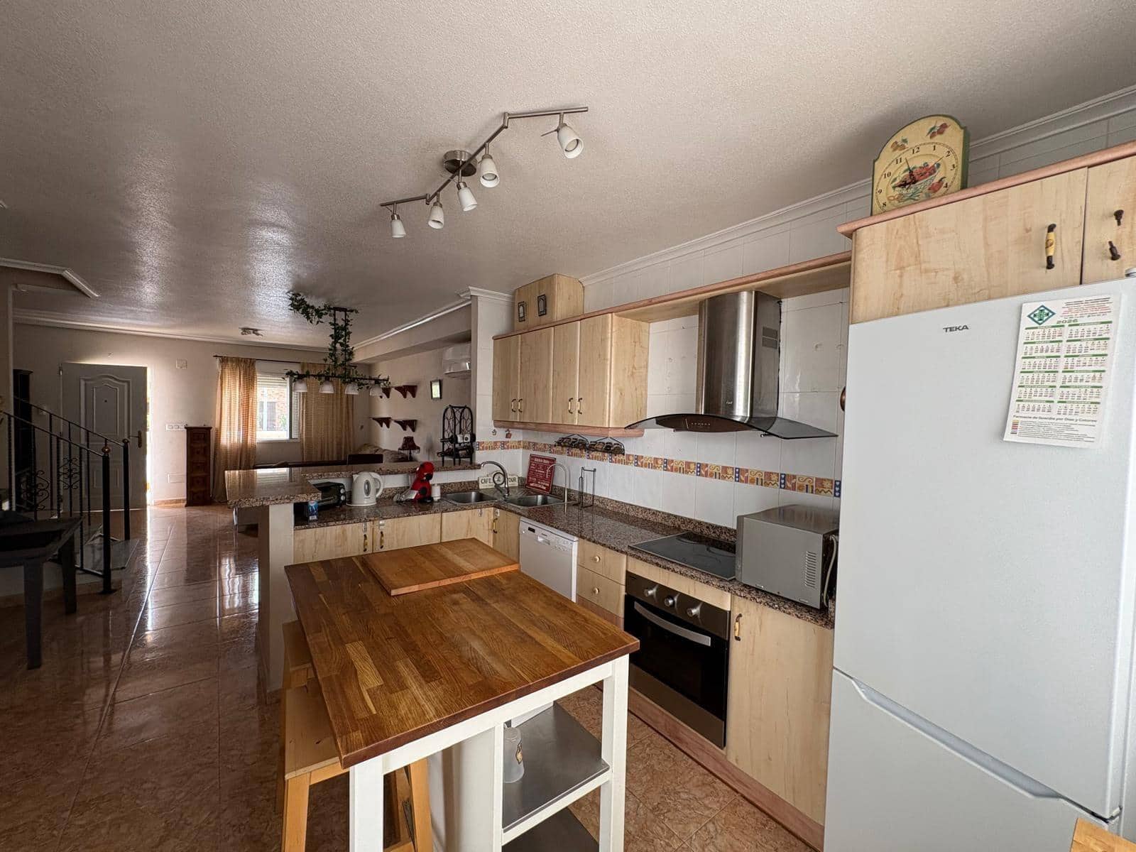 3 soveværelse Bungalow til leje i Los Palacios med garage - € 800 (Ref: 8053424)