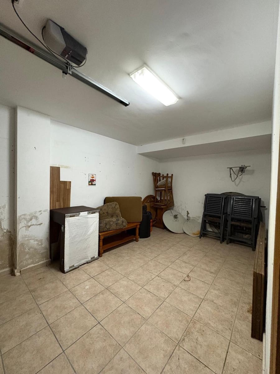 3 soveværelse Bungalow til leje i Los Palacios med garage - € 800 (Ref: 8053424)