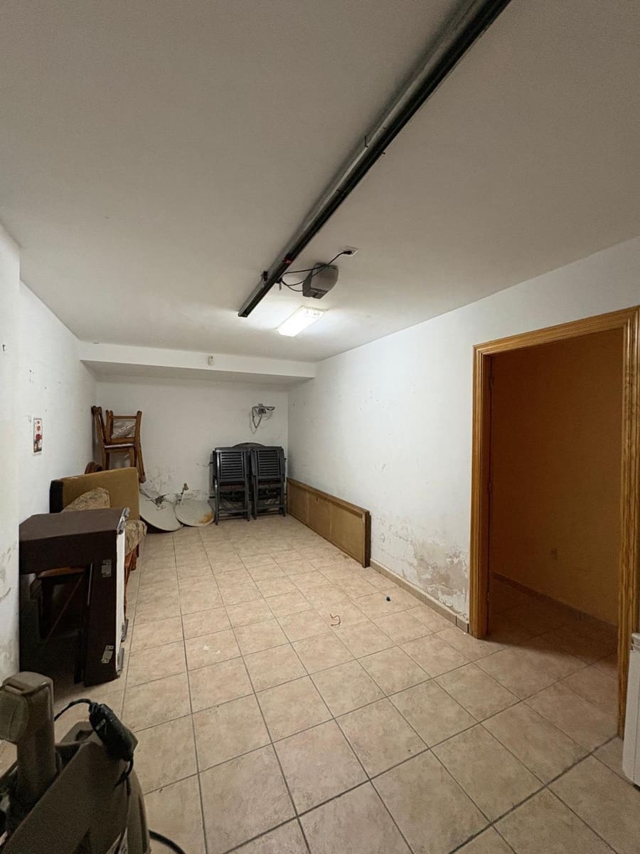 3 soveværelse Bungalow til leje i Los Palacios med garage - € 800 (Ref: 8053424)