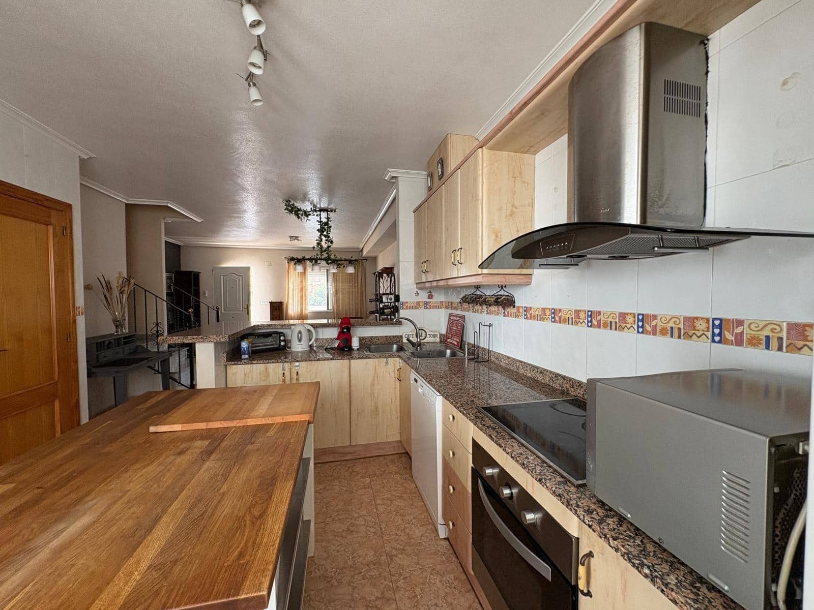 3 soveværelse Bungalow til leje i Los Palacios med garage - € 800 (Ref: 8053424)