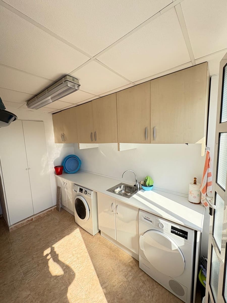 3 bedroom Flat for sale in Rojales with garage - € 169,900 (Ref: 8597477)