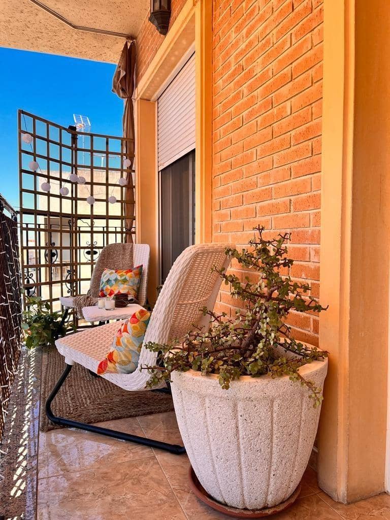 3 bedroom Flat for sale in Rojales with garage - € 169,900 (Ref: 8597477)