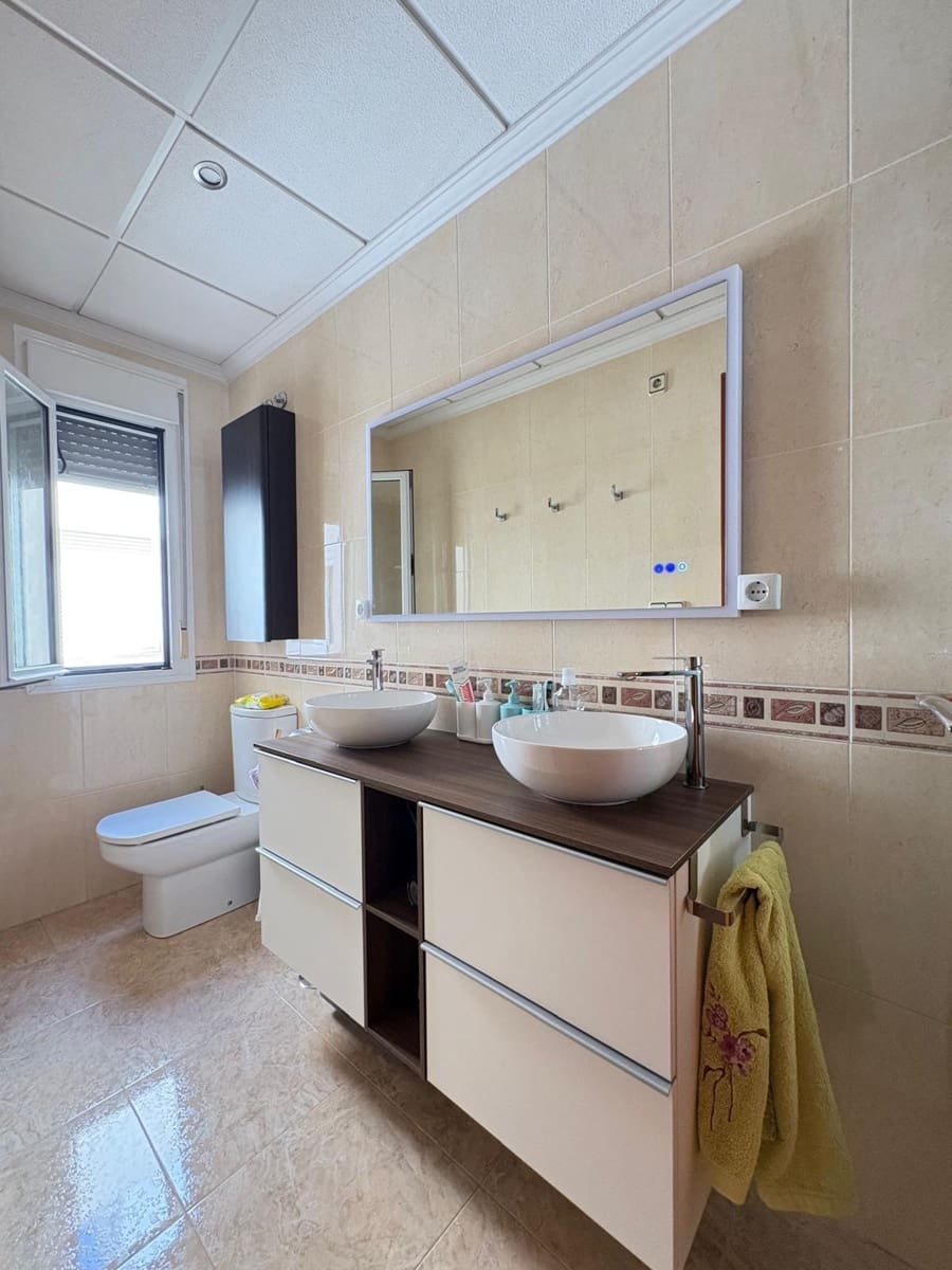 3 bedroom Flat for sale in Rojales with garage - € 169,900 (Ref: 8597477)