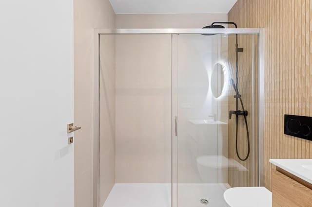 Apartamento de 2 habitaciones en Benijófar en venta con piscina garaje - 294.000 € (Ref: 8773574)