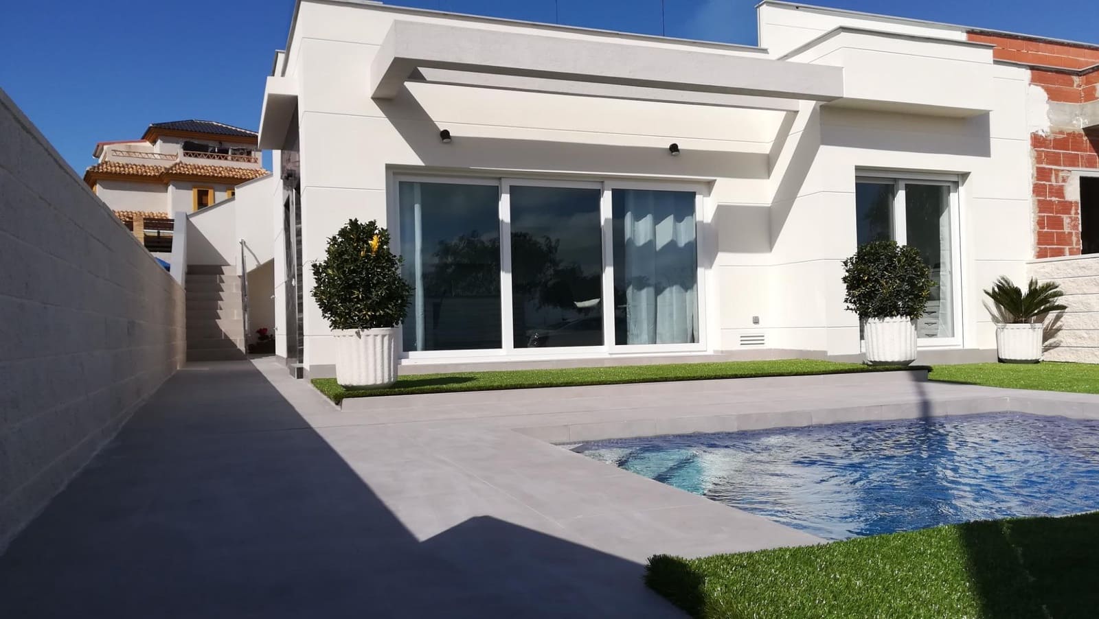 3 bedroom Villa for sale in Los Montesinos with pool - € 295,000 (Ref: 8778559)
