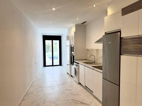 3 bedroom Villa for sale in Rojales with pool - € 740,000 (Ref: 8783892)