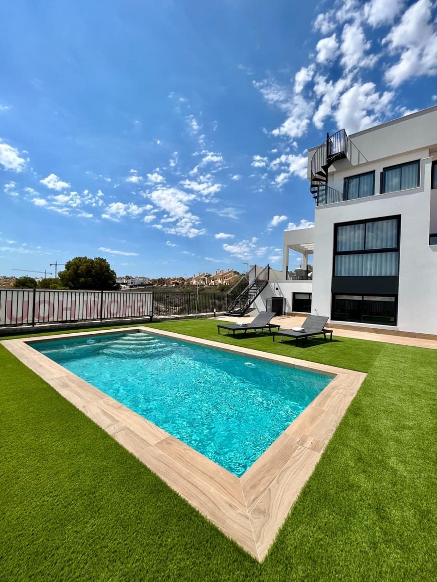 3 bedroom Villa for sale in Algorfa with pool - € 465,000 (Ref: 8786479)