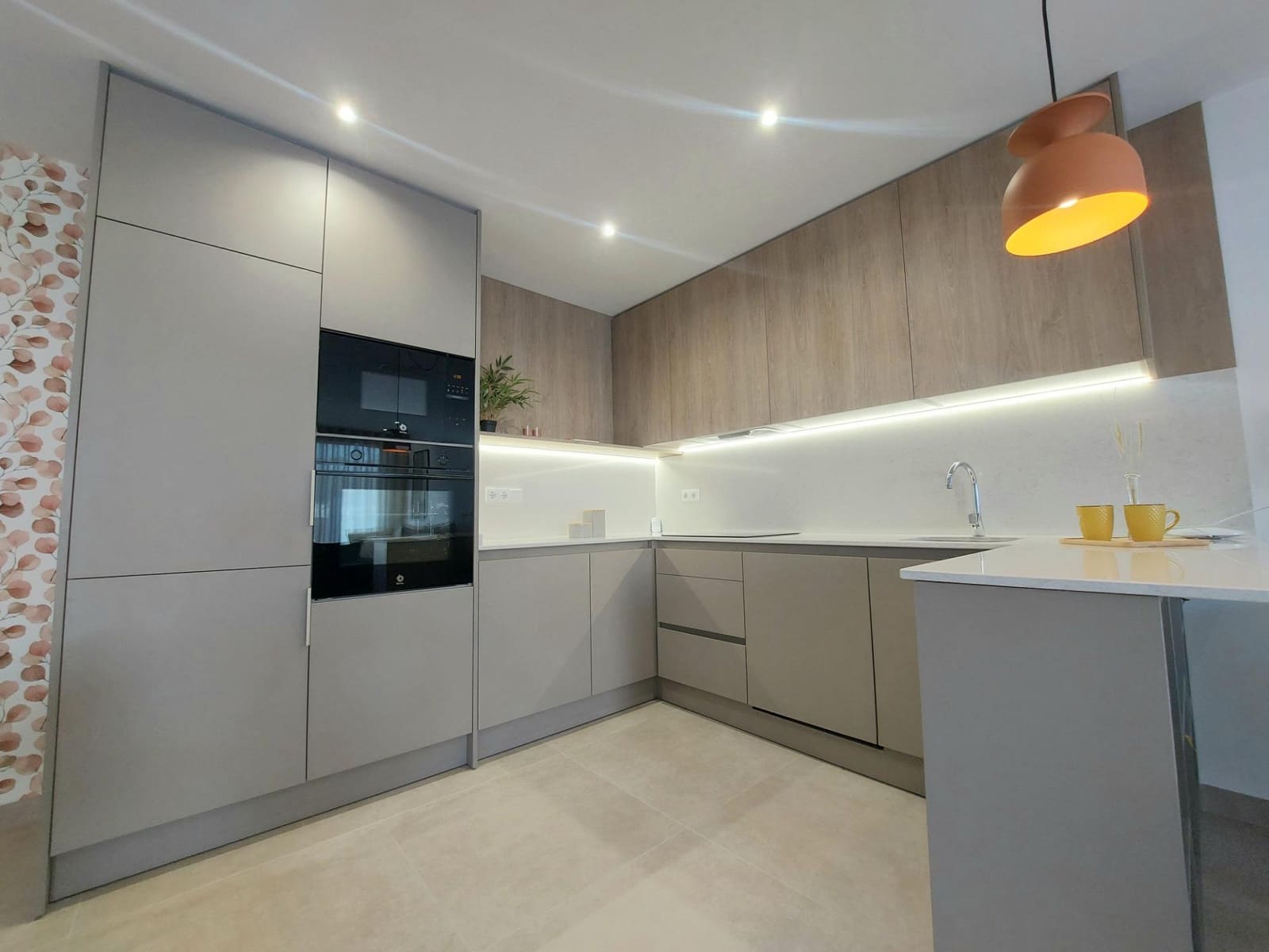 3 slaapkamer Rijtjeshuis te koop in San Pedro del Pinatar met zwembad - € 419.900 (Ref: 8789684)