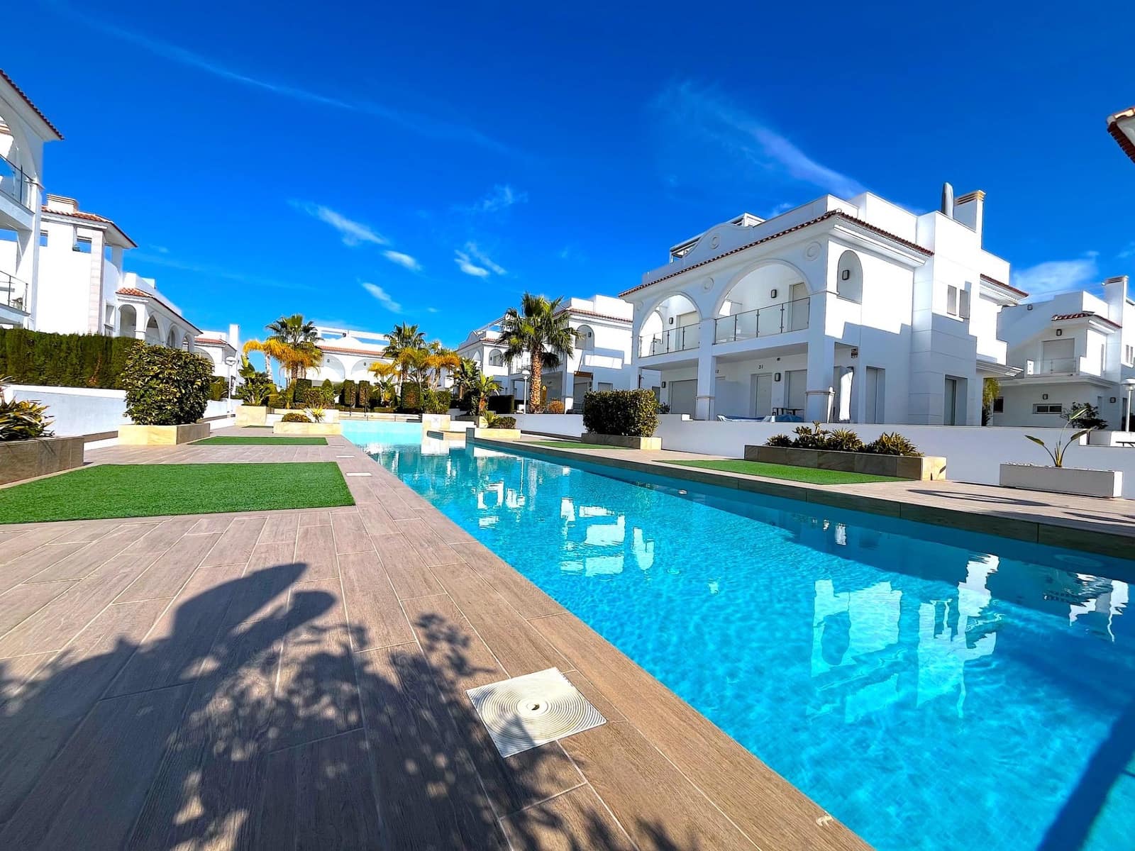 3 soverom Bungalow til salgs i Ciudad Quesada med svømmebasseng - € 344 900 (Ref: 8802095)