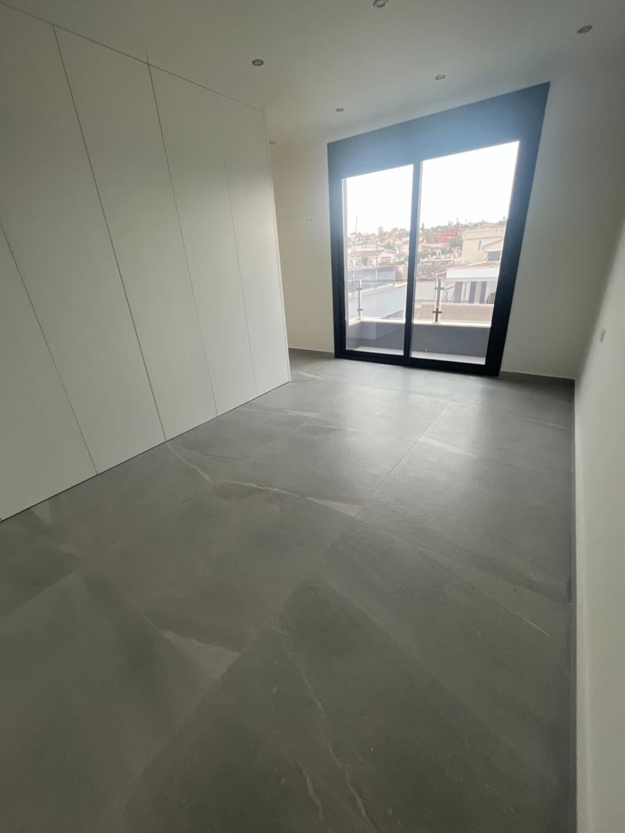 5 camera da letto Villa in vendita in Ciudad Quesada con piscina garage - 799.900 € (Rif: 8896917)