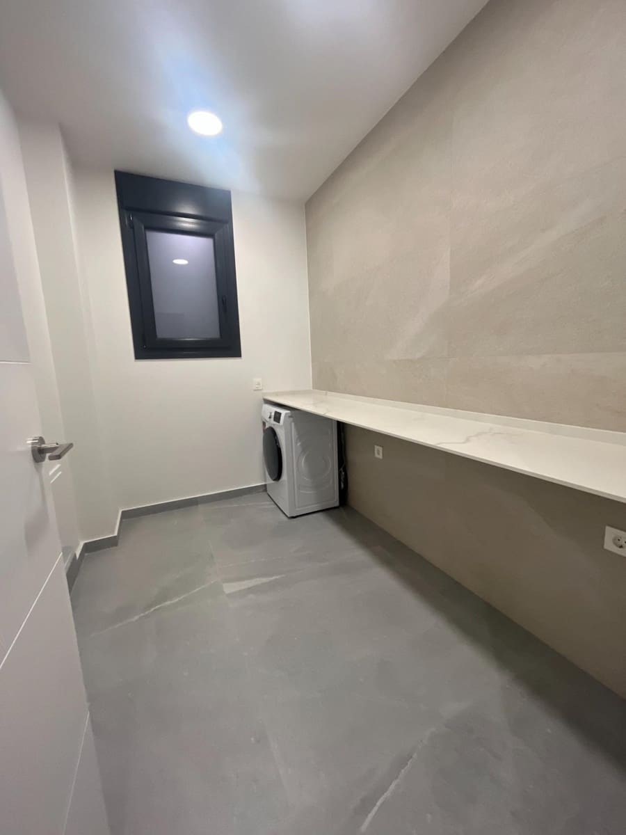 5 camera da letto Villa in vendita in Ciudad Quesada con piscina garage - 799.900 € (Rif: 8896917)