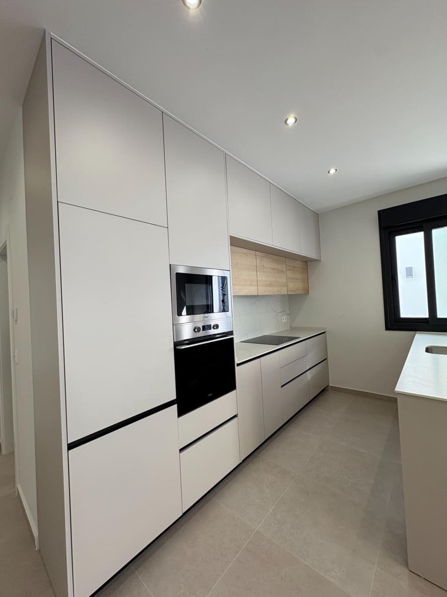 Chalet de 3 habitaciones en Heredades en venta con piscina - 359.900 € (Ref: 8900123)