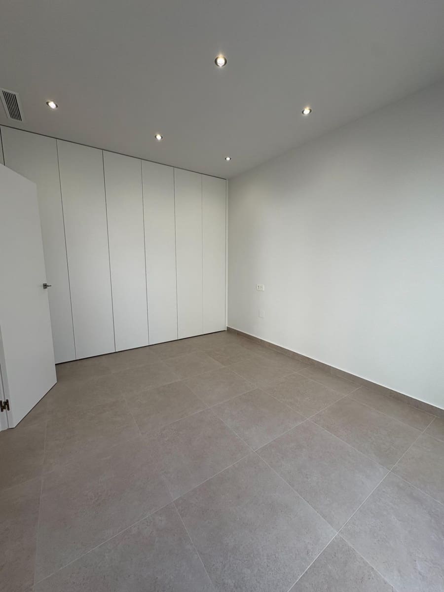 Chalet de 3 habitaciones en Heredades en venta con piscina - 359.900 € (Ref: 8900123)