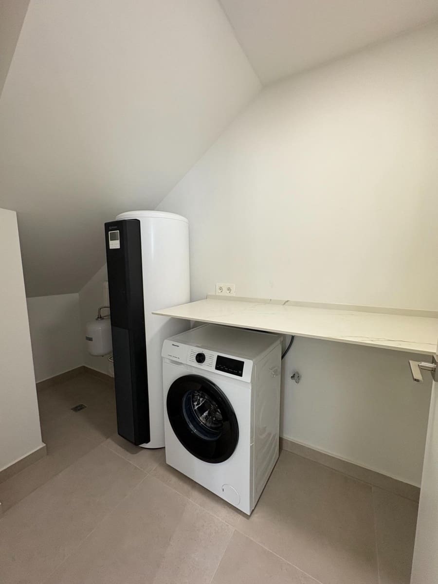 Chalet de 3 habitaciones en Heredades en venta con piscina - 359.900 € (Ref: 8900123)