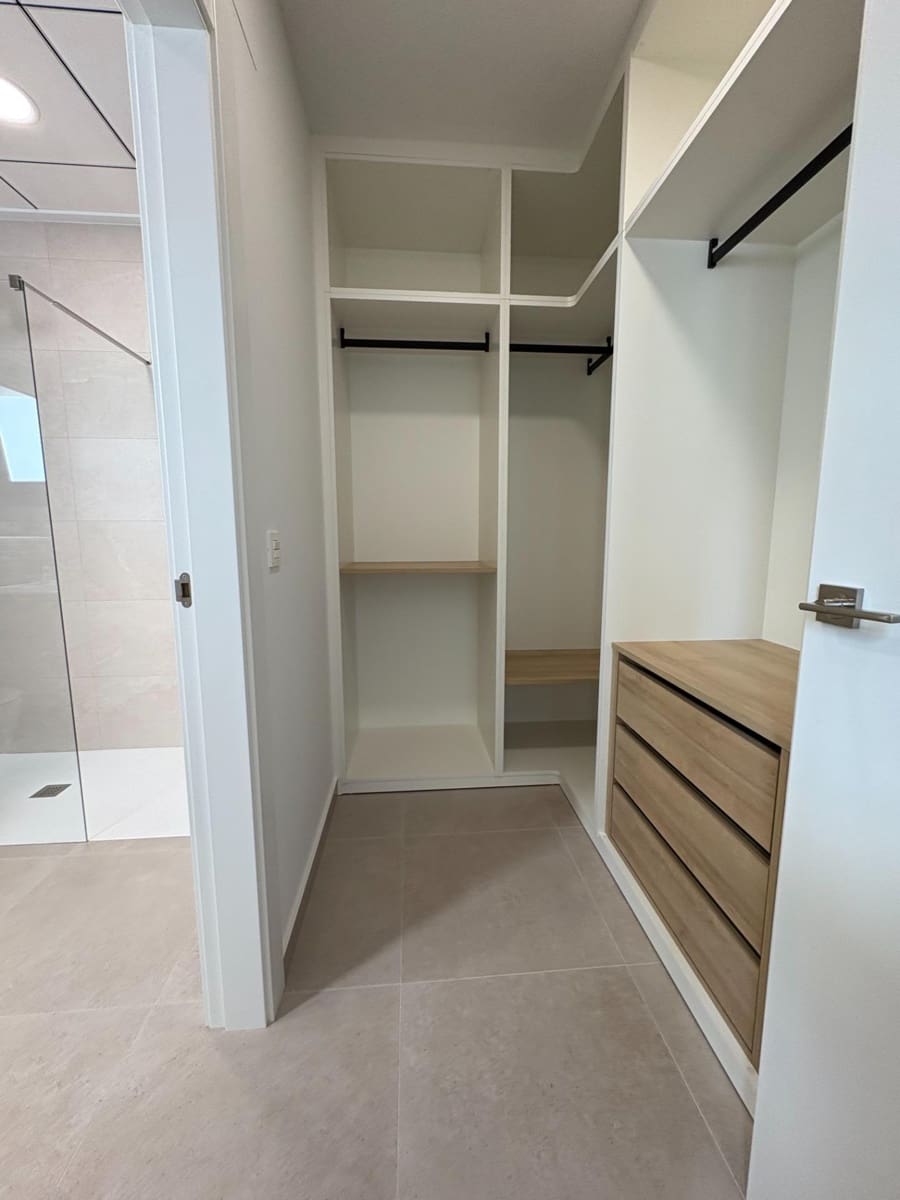 Chalet de 3 habitaciones en Heredades en venta con piscina - 359.900 € (Ref: 8900123)