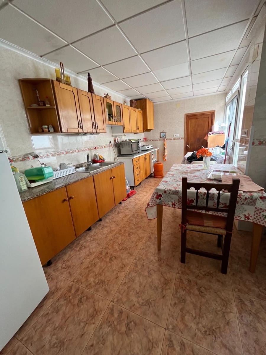 3 soverom Hus til salgs i Guardamar del Segura med garasje - € 193 500 (Ref: 8902158)