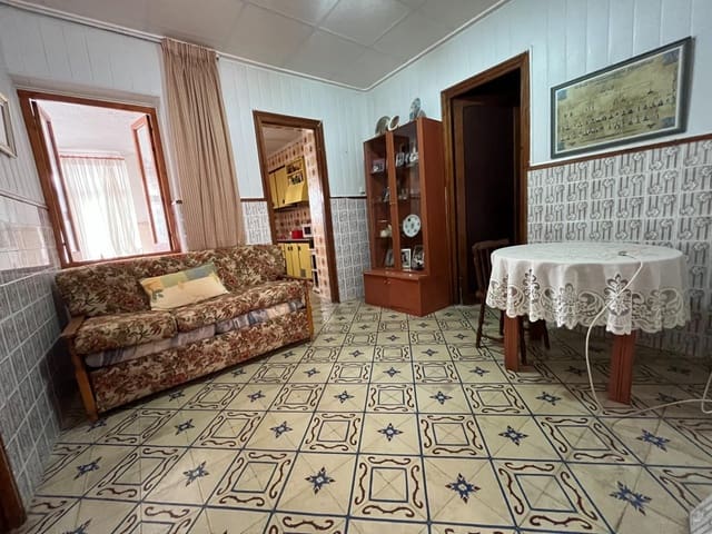 3 soveværelse Byhus til salg i Guardamar del Segura med garage - € 193.500 (Ref: 8902158)