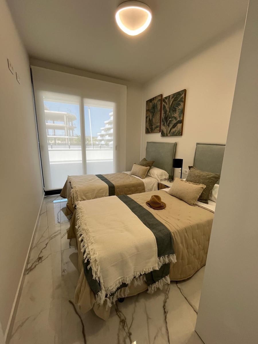 Apartamento de 2 habitaciones en San Miguel de Salinas en venta con piscina - 219.000 € (Ref: 9029672)