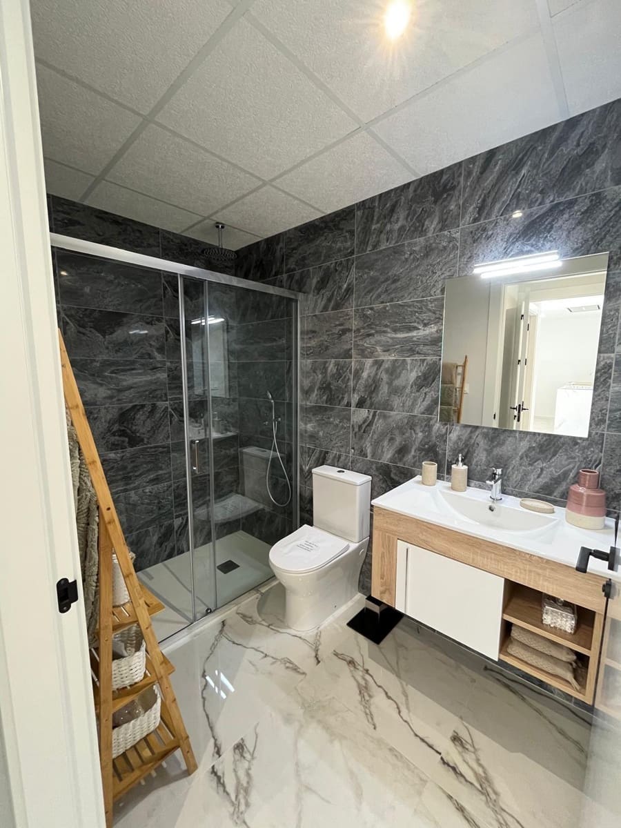 Apartamento de 2 habitaciones en San Miguel de Salinas en venta con piscina - 219.000 € (Ref: 9029672)