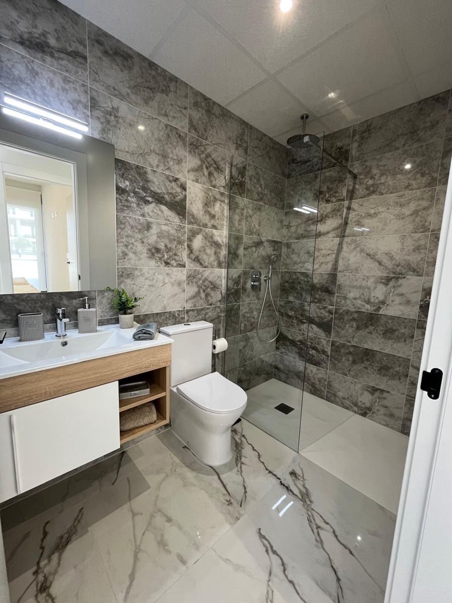 Apartamento de 2 habitaciones en San Miguel de Salinas en venta con piscina - 219.000 € (Ref: 9029672)