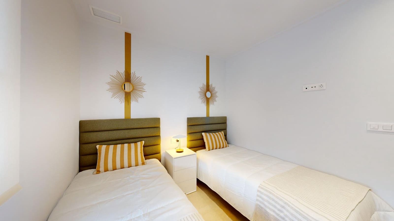 3 bedroom Apartment for sale in El Raso with pool - € 279,000 (Ref: 9125203)