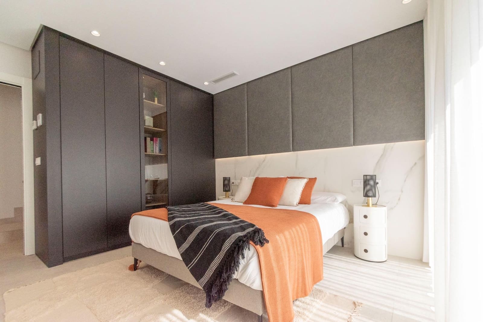 4 bedroom Villa for sale in Campoamor with pool garage - € 1,240,000 (Ref: 9126857)