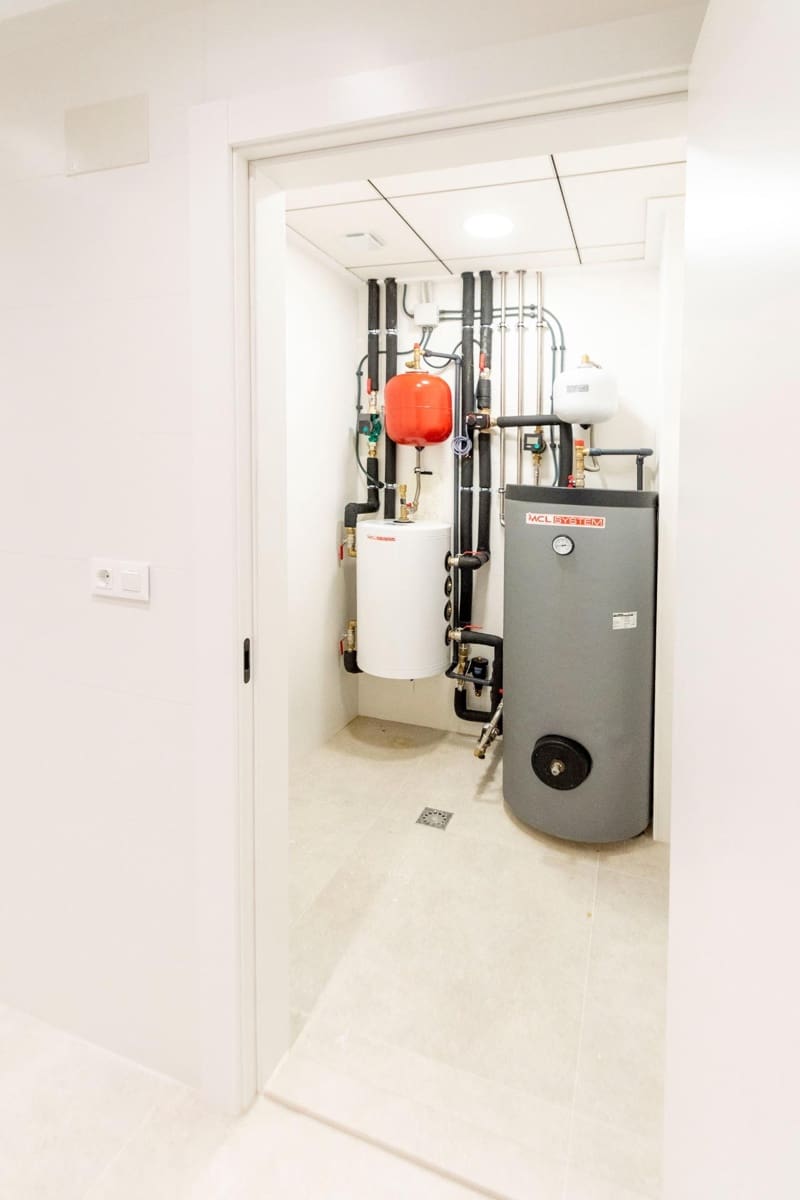 4 bedroom Villa for sale in Campoamor with pool garage - € 1,240,000 (Ref: 9126857)