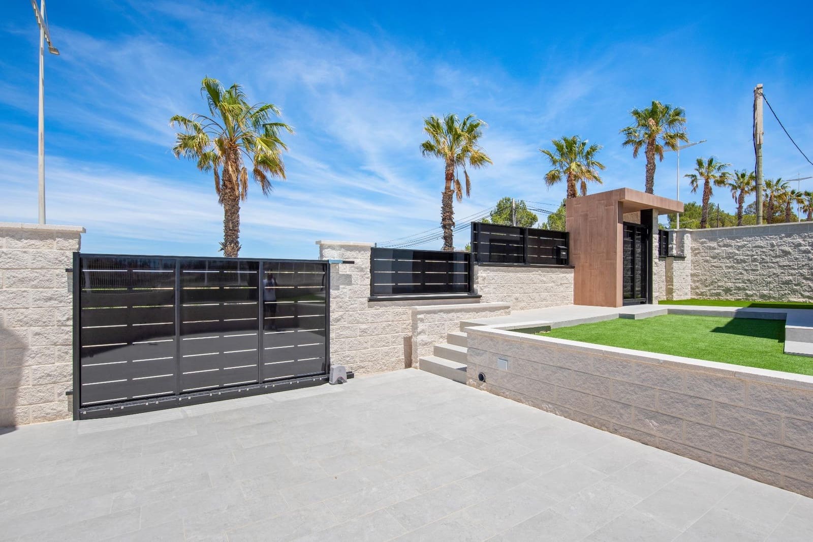 3 bedroom Villa for sale in Algorfa with pool - € 445,000 (Ref: 9147304)