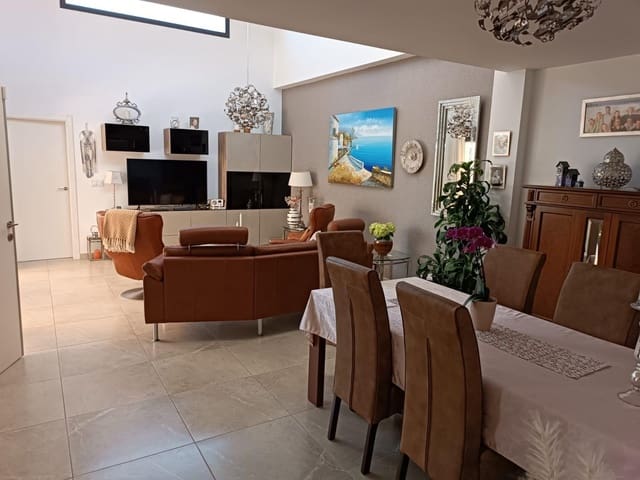 2 slaapkamer Villa te koop in Daya Nueva - € 359.000 (Ref: 9176553)