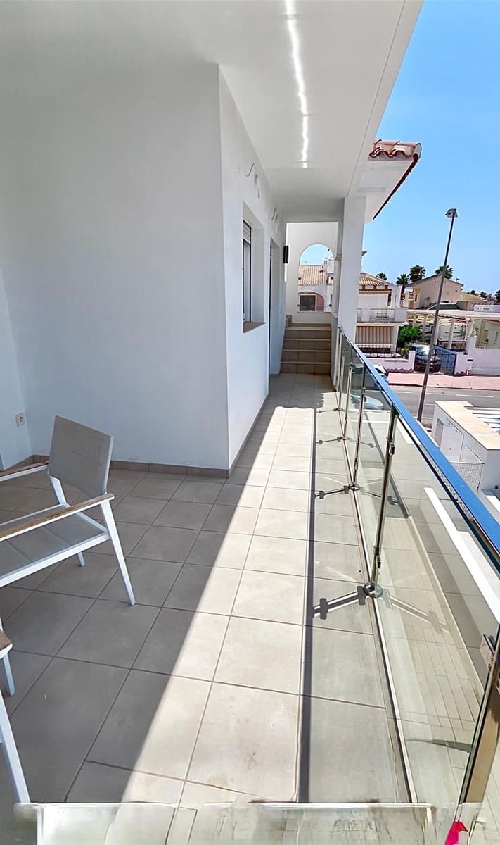 3 quarto Bungalow para venda em Ciudad Quesada com piscina - 345 000 € (Ref: 9303679)