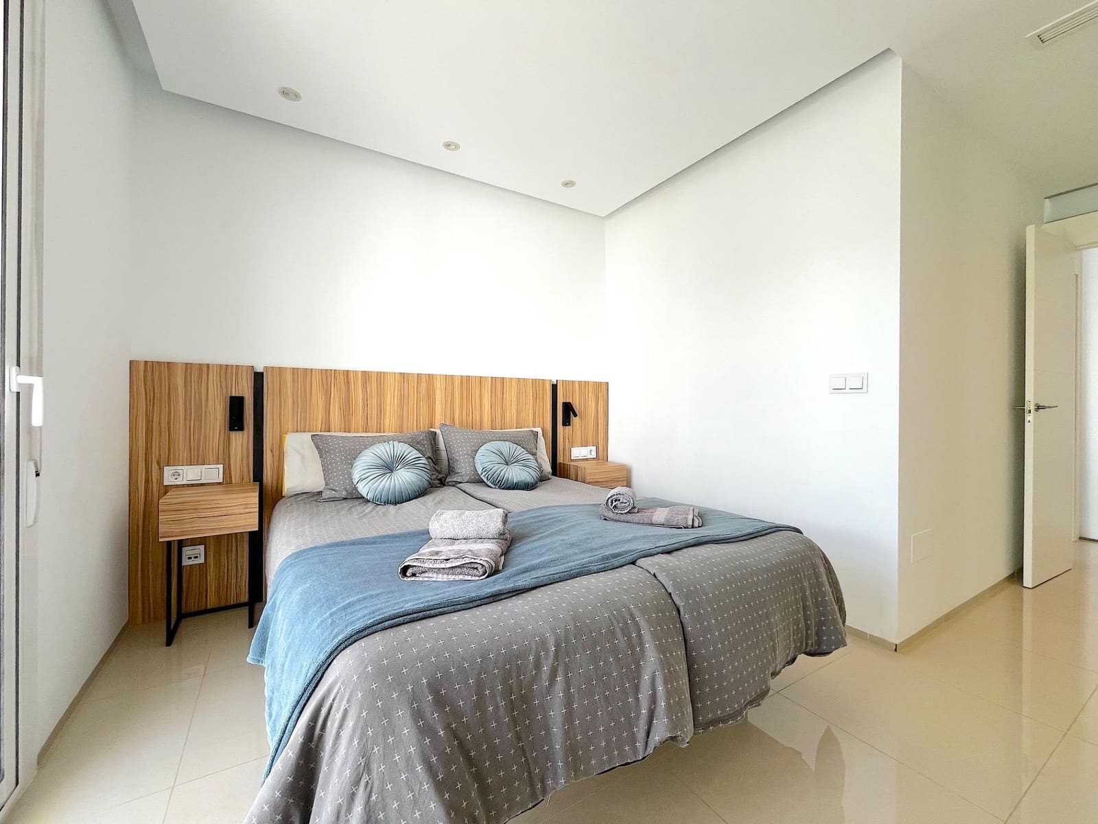 3 quarto Bungalow para venda em Ciudad Quesada com piscina - 345 000 € (Ref: 9303679)