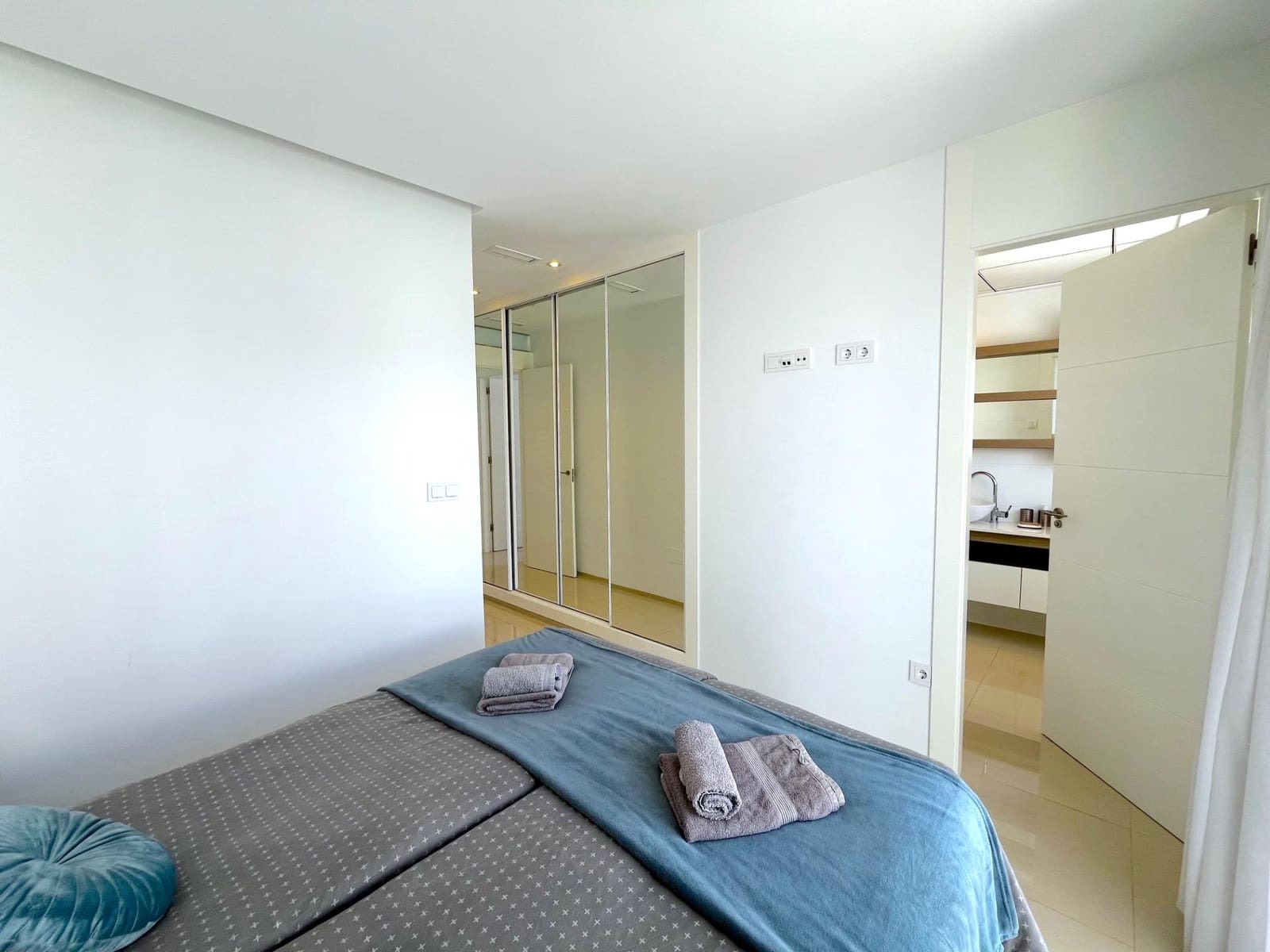 3 quarto Bungalow para venda em Ciudad Quesada com piscina - 345 000 € (Ref: 9303679)