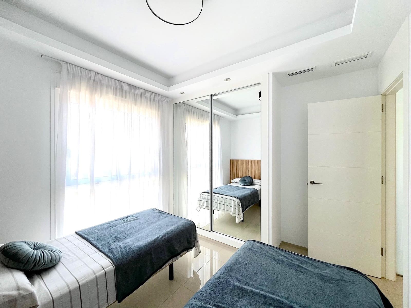 3 quarto Bungalow para venda em Ciudad Quesada com piscina - 345 000 € (Ref: 9303679)