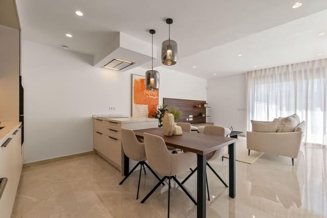 Chalet de 3 habitaciones en Benijófar en venta con piscina - 455.000 € (Ref: 9359396)