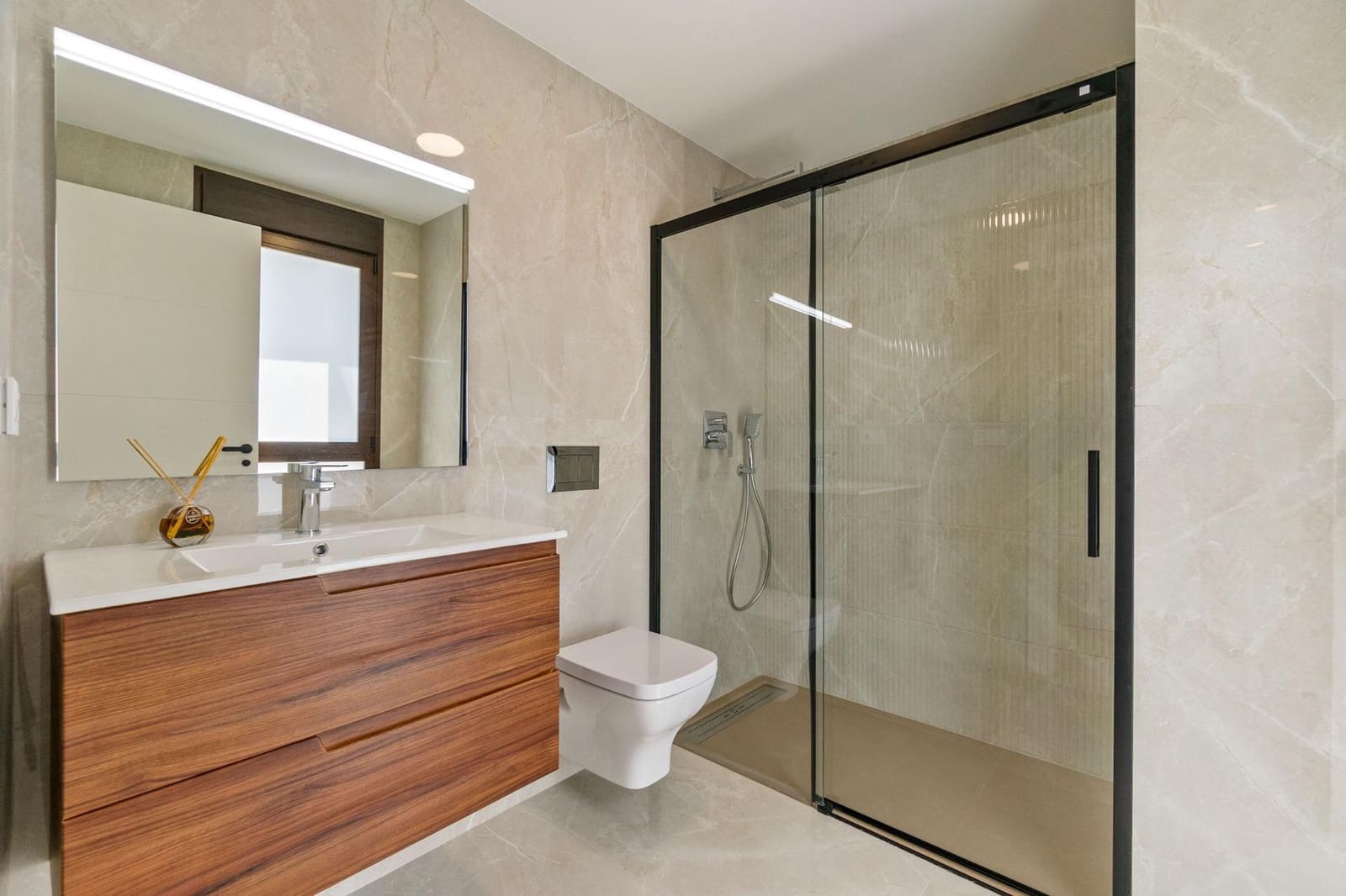 3 bedroom Villa for sale in Benijofar with pool - € 455,000 (Ref: 9359396)