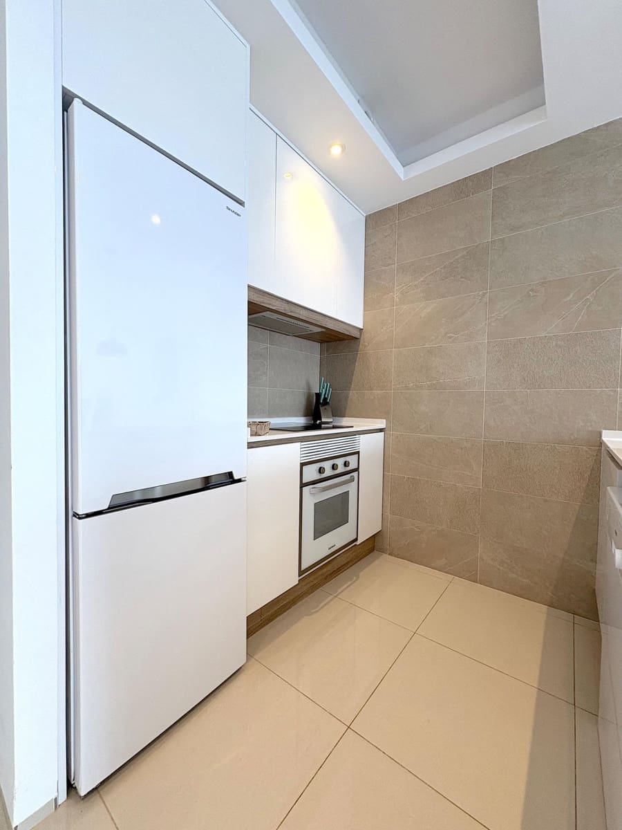 2 slaapkamer Appartement te koop in Dona Pepa met zwembad - € 282.000 (Ref: 9359397)