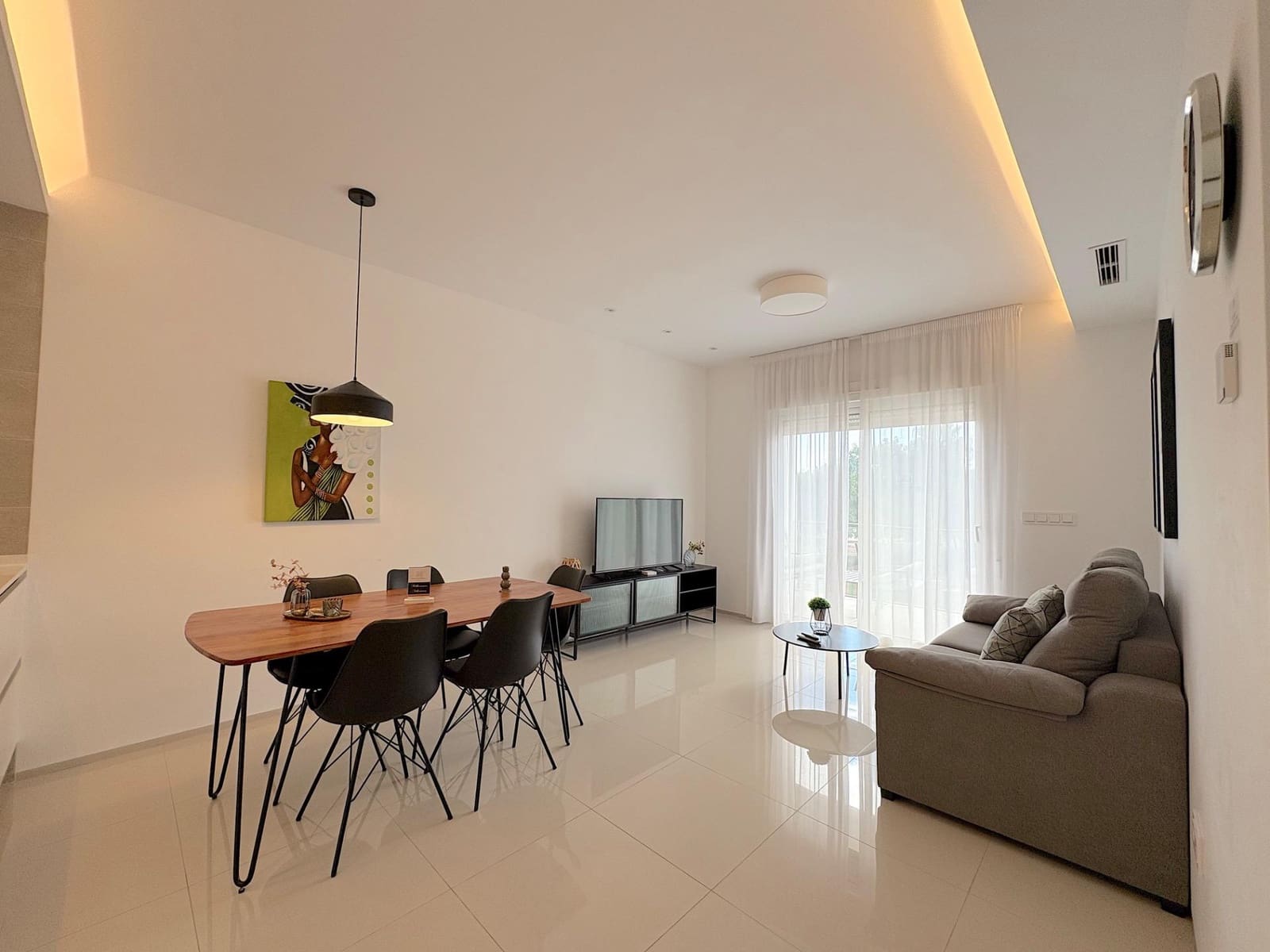 2 slaapkamer Appartement te koop in Dona Pepa met zwembad - € 282.000 (Ref: 9359397)