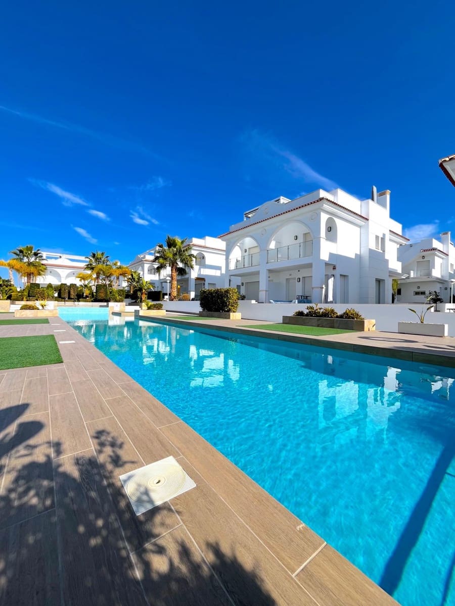 2 bedroom Apartment for sale in Dona Pepa with pool - € 282,000 (Ref: 9359397)