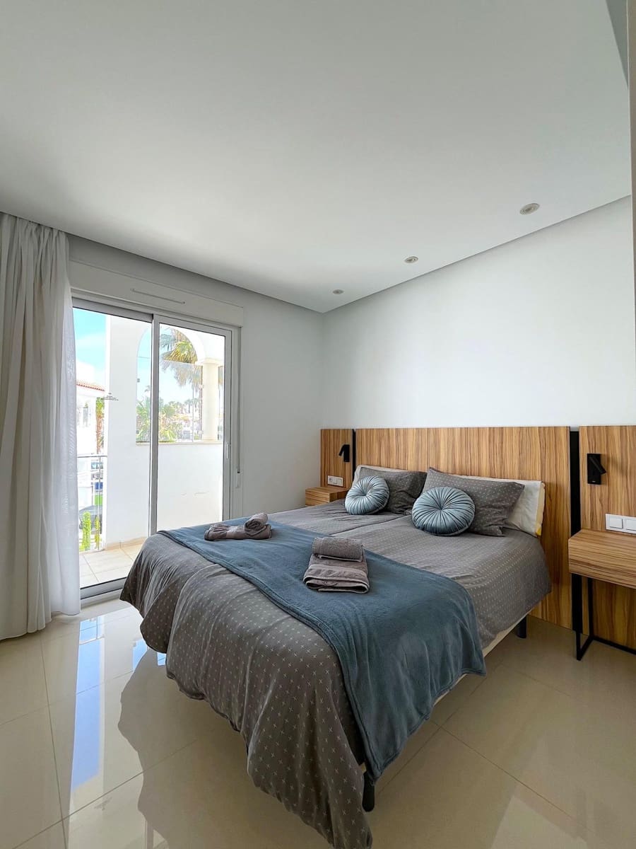 3 bedroom Bungalow for sale in Ciudad Quesada with pool - € 338,000 (Ref: 9362453)