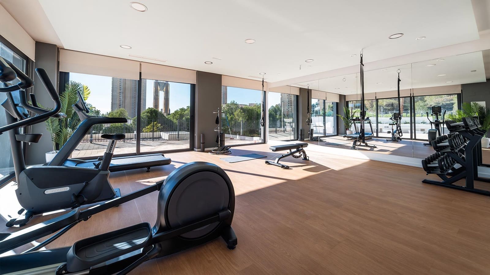 2 slaapkamer Appartement te koop in Benidorm met zwembad - € 411.000 (Ref: 9401284)